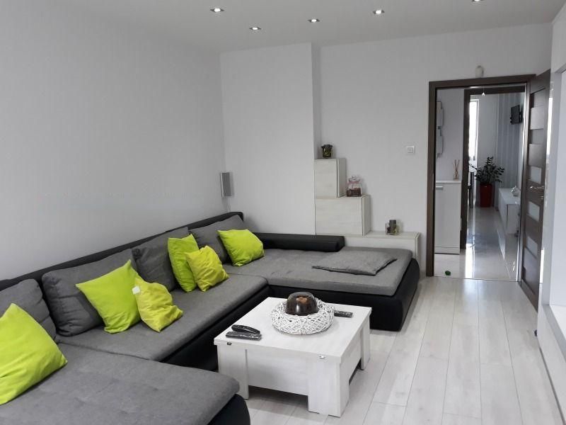 Тристаен за продажба в ж.к Красна поляна 3