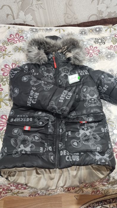 Зимняя куртка детская .