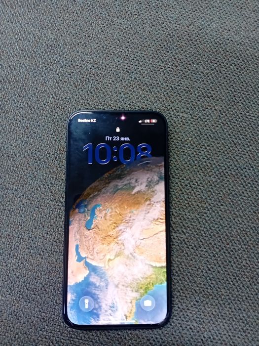 IPhone 13 В хорошем состояние