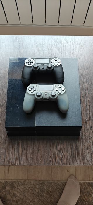 Playstation 4 +2 геймпада