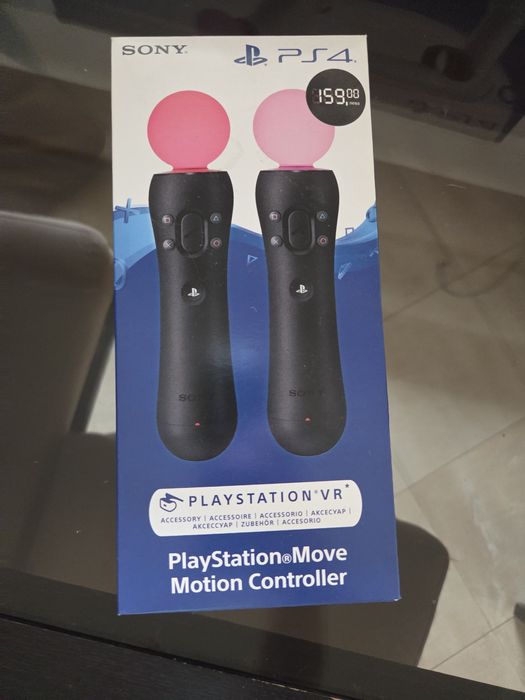 PlayStation 4 Pro + VR + аксесоари + 12 игри