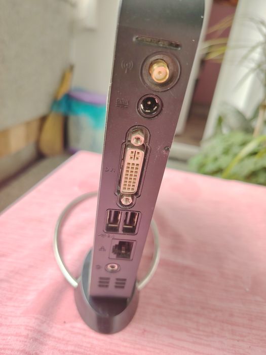 Мини компютър Asus EeeBox