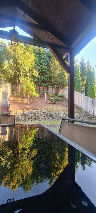 Se inchiriaza casa  cu 3 dormitoare, 3 bai, living mare  str Muntenia