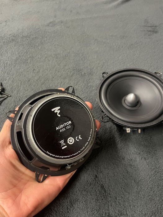 Vand boxe auto Focal