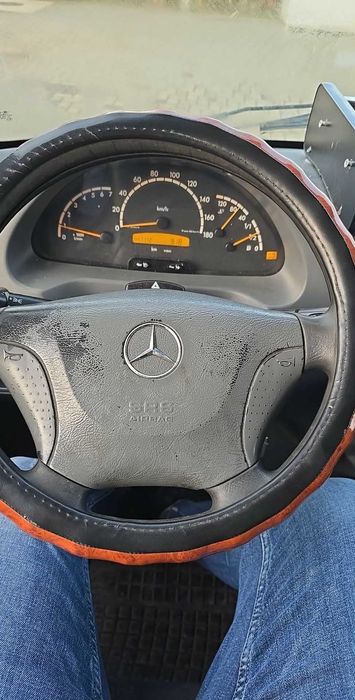 Mercedes Sprinter 413