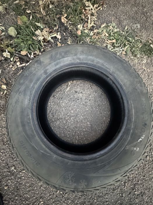 Покрышки зимние шипованные