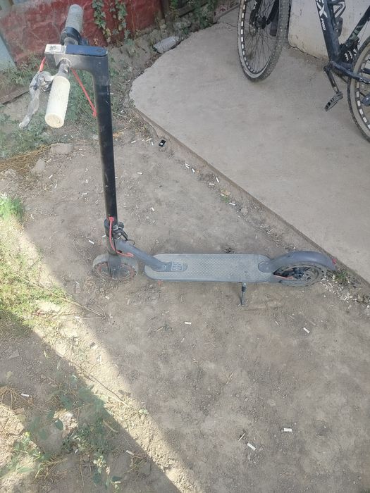 Продам электроны самокат без гарант