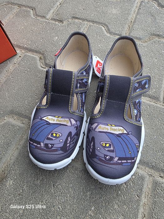 Домашни пантофи колев и колев