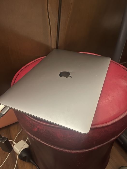Vand/Schimb Macbook Air M1 - defect - utilizabil