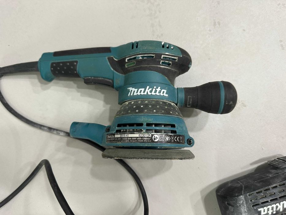 Slefuitor cu excentric Makita BO5041 125mm 300W - profesional, cu cutie de praf