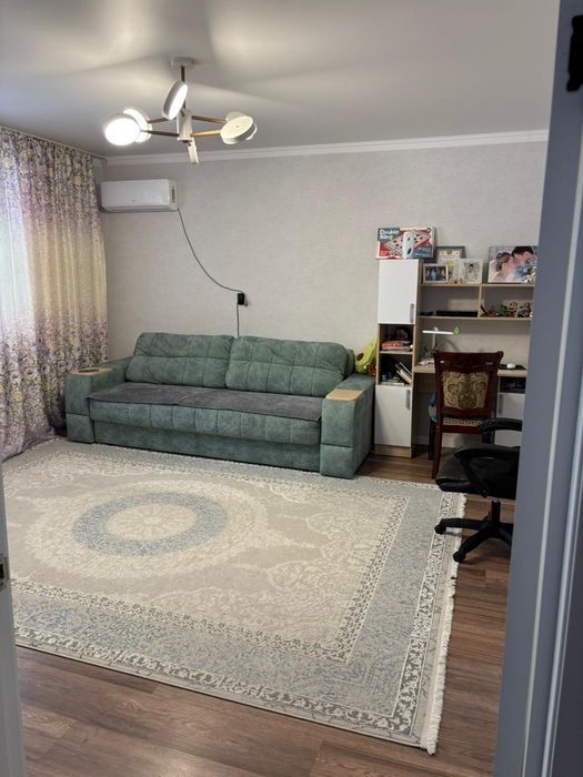 Продается 2-ух комнатная кв на 4 микрорайоне