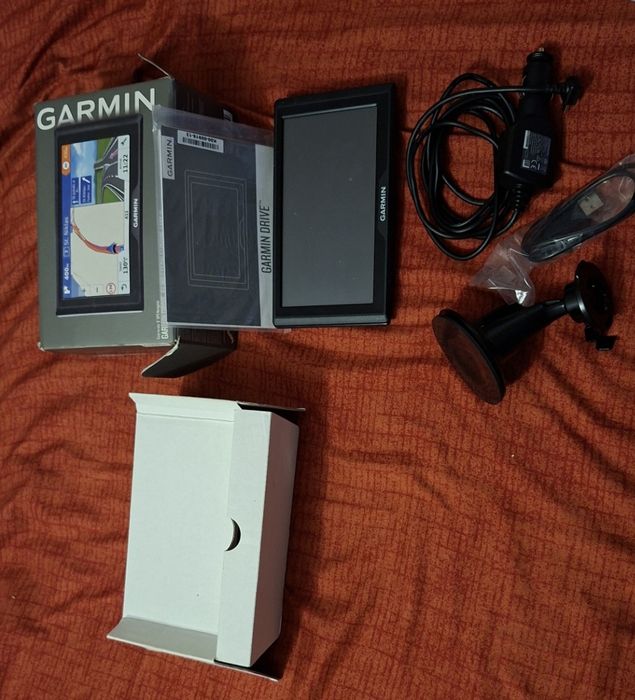 Vând gps garmin nou