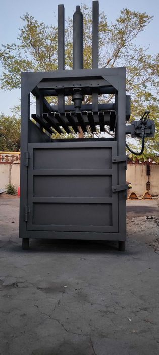 Продаётся пресс для мукулатуры