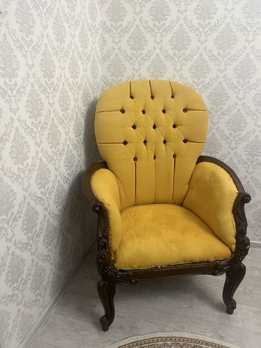 Продам кресло в стиле рококо