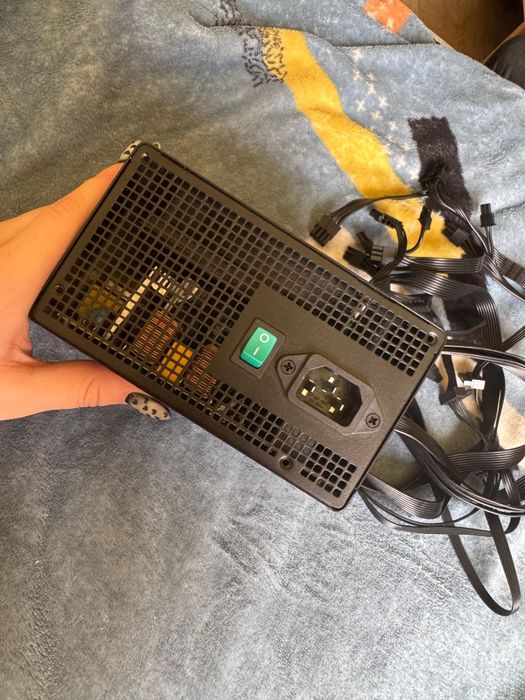 Блок питания GamerStorm PK700D