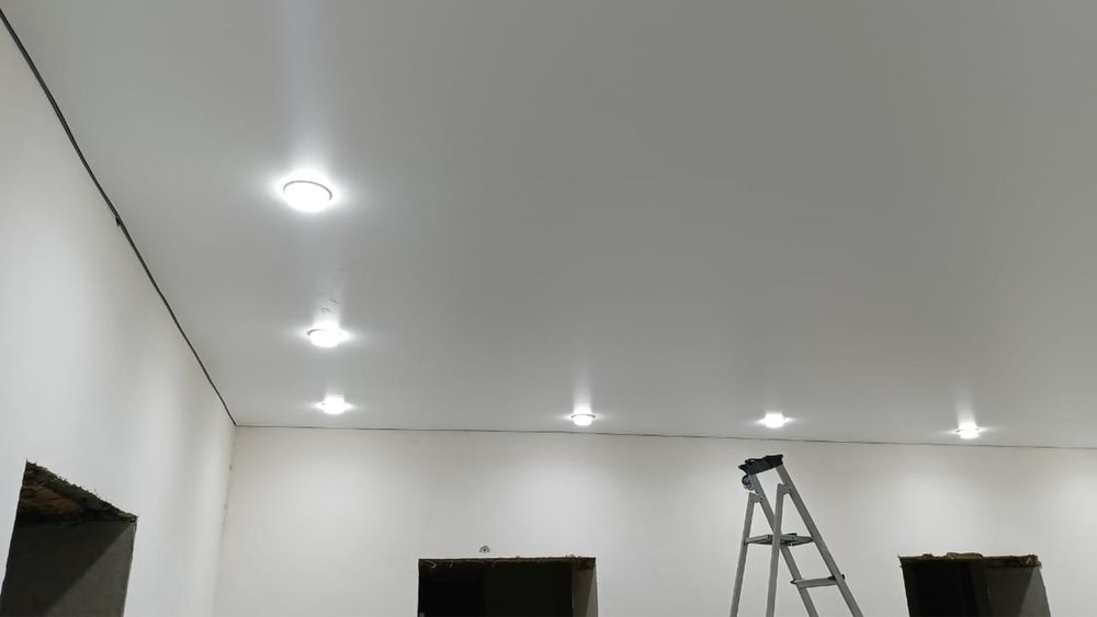 Натяжные потолки