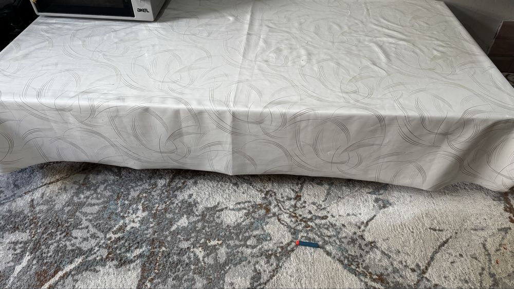 Стол сатылады.2/1