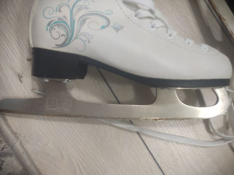 Продам фигурные коньки Norbway, для девочек