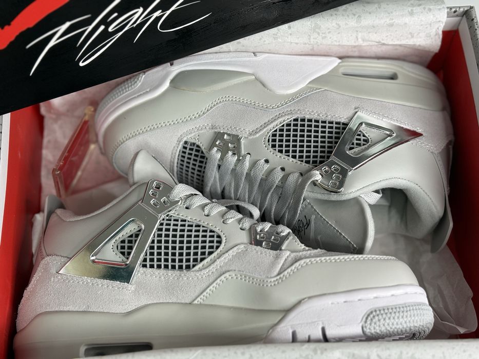 Jordan 4 Retro Frozen Moments 36-37,5