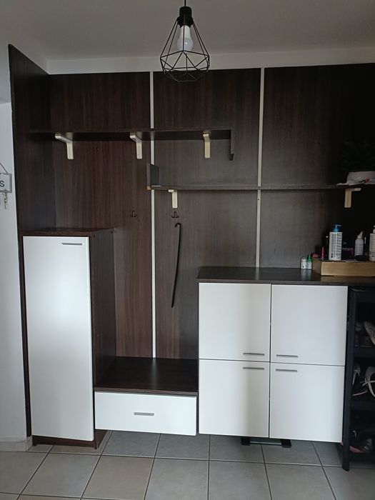 Dresing și mobilă hol