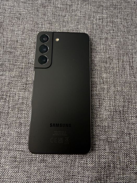 Vand samsung galaxy S22.Ofer si 4 huse mobilfox.