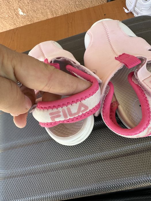 Sandale Fila numarul 23