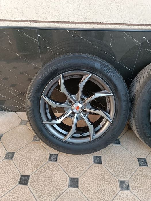 Vossen Diska Balon 195 60 R15 Holati Yaxshi