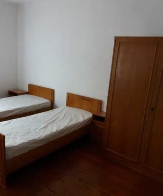 Дава се под наем Едностаен апартамент в Пловдив, Кършияка - 36 кв.м за 229.5 € - Снимка #1