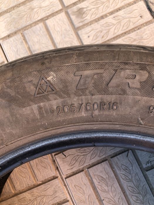 продам покрышки 205/60/16