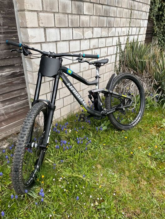 Велосипед за спускане Haibike Seet Downhill AL 27.5 M