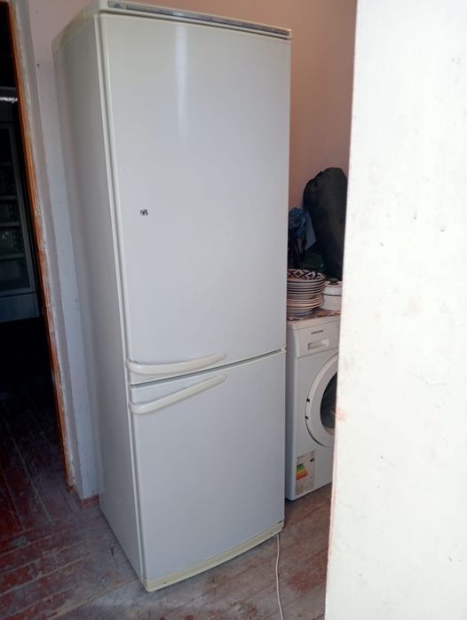 Продам холодильник