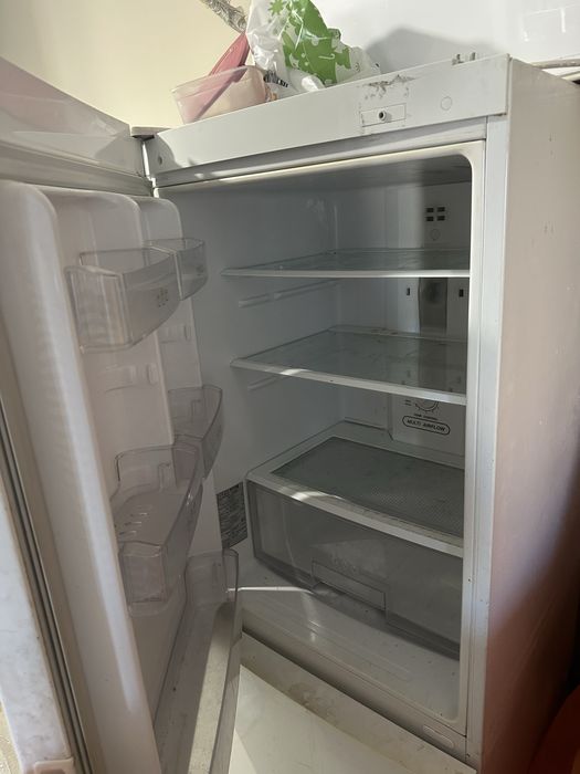 Продам холодильник LG