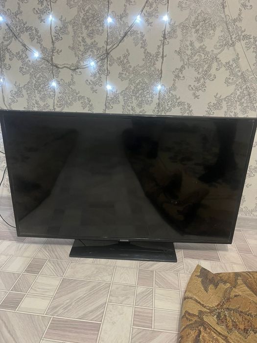 Лед телевизор в среднем состоянии