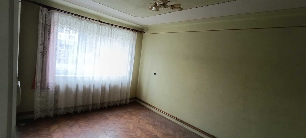 Apartament 2 camere decomandat 45 mp + beci, centrală proprie Câmpia Turzii