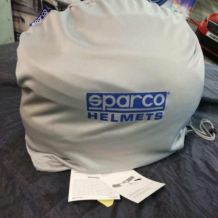 SPARCO , Каска за състезания 1 бр..