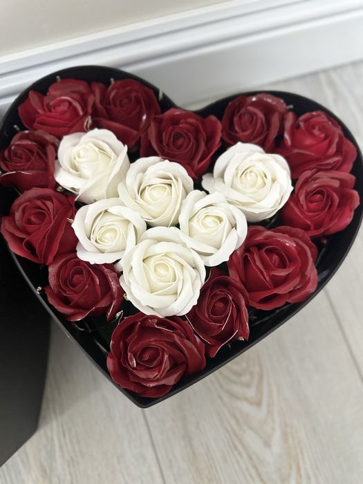 sovga uchun suniy gullar