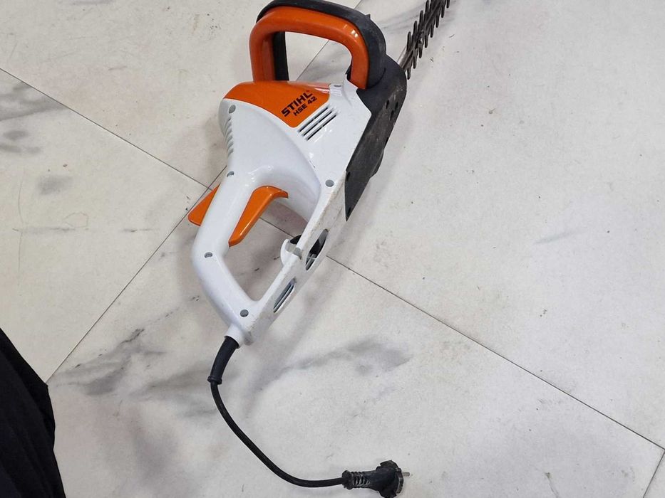 Електрически храсторез STIHL HSE 42 420 W, 45 см