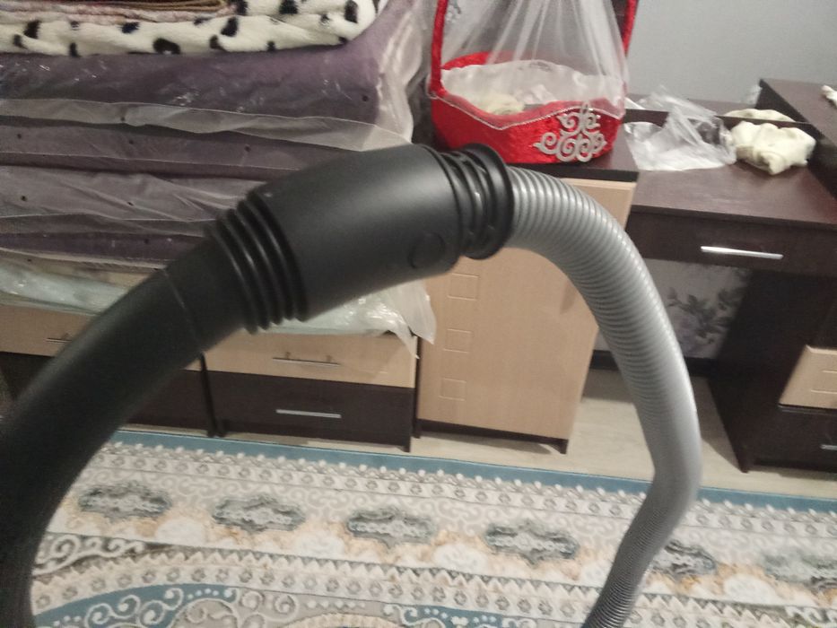 Продам пылесос..