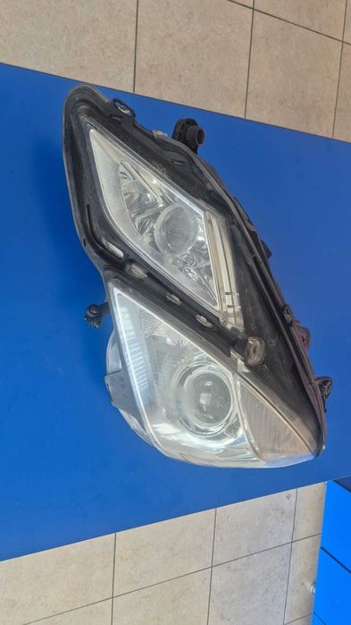 Far xenon Mercedes  E212  2009-2013 Partea stânga A 212 820 1959KZ