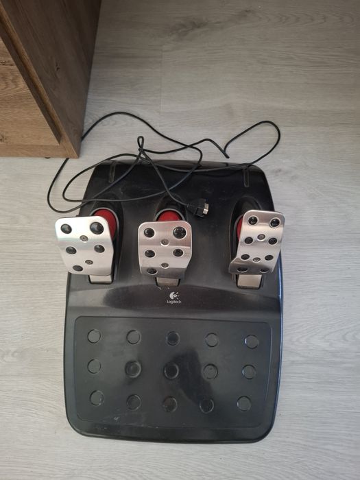 Logitech g27 /волан, педали, лост/