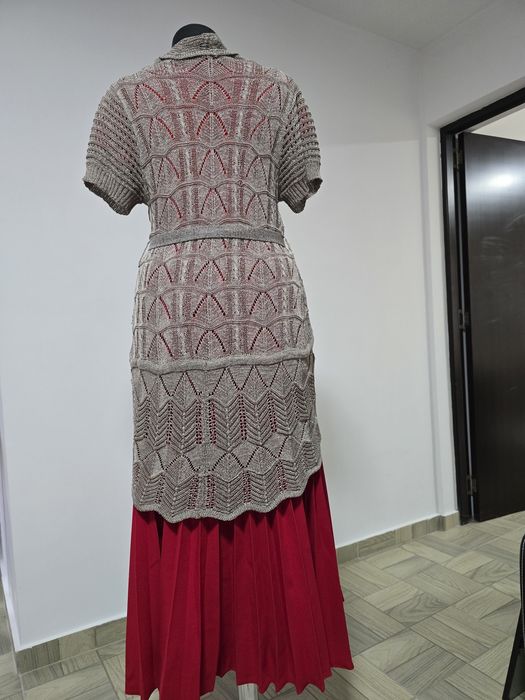 Cardigan cu cordon propriu cu model frumos pentru rochii, fuste, cămăși