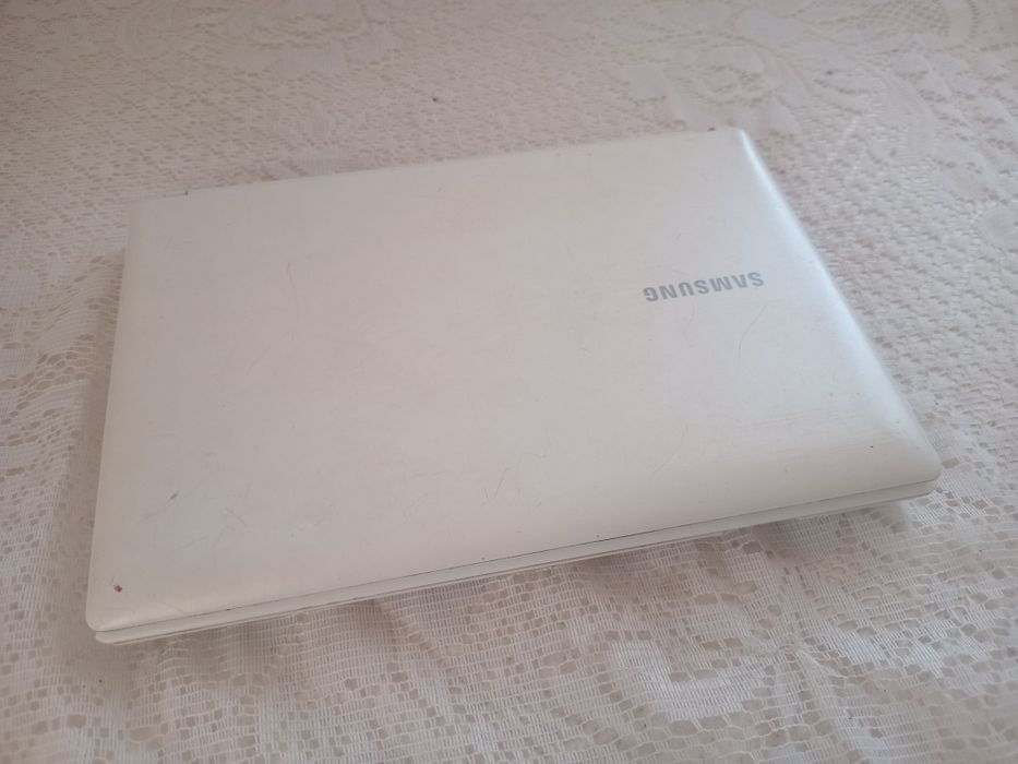 Ноутбук Samsung 2010г.