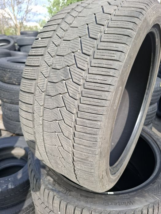 Vand 1 sau 2 anvelope 295 35 21 continental m+s dot 2020