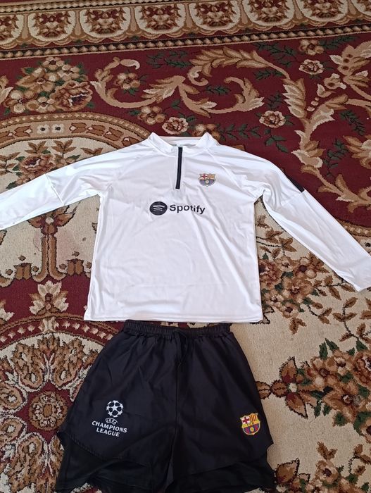 Barsa futbol forma yangi