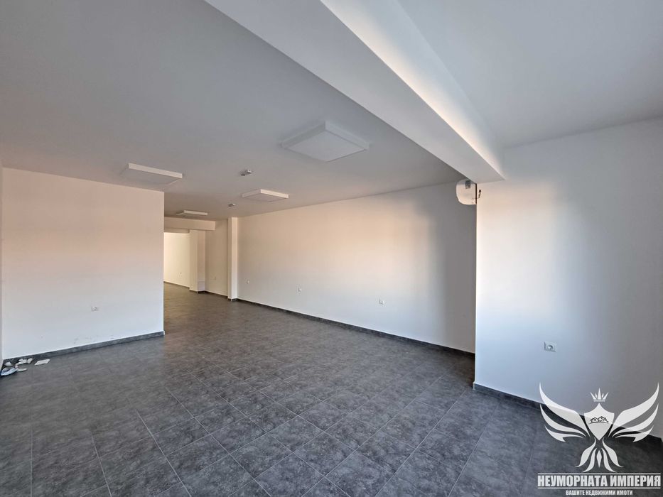 Продавам 165кв помещение офис студио магазин с тераса в гр.Асеновград