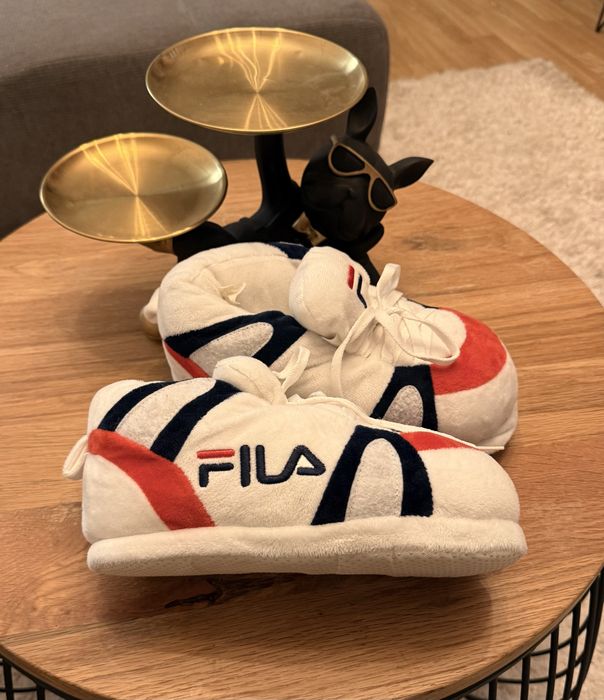 Papuci pufosi / Papuci de casă model adidași Fila – Mărimea 36/37