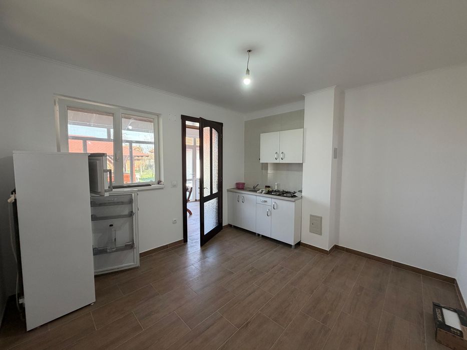 Casă Spațioasă cu Teren Generos Sudriaș, Com. Traian Vuia