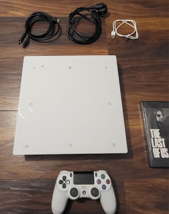 Playstation 4 PRO modat, hdd 1 TB + controller + 9 jocuri ps4 pe hard + 1 joc original  + cabluri