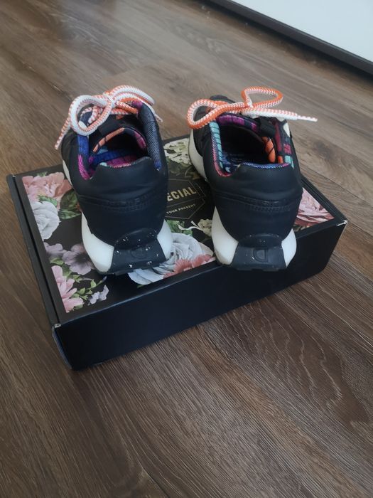 Pantofi sport Desigual