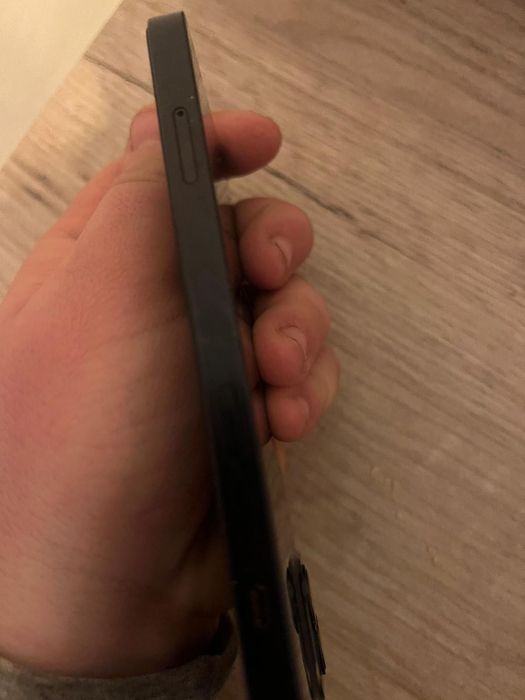 Vând telefon iphone